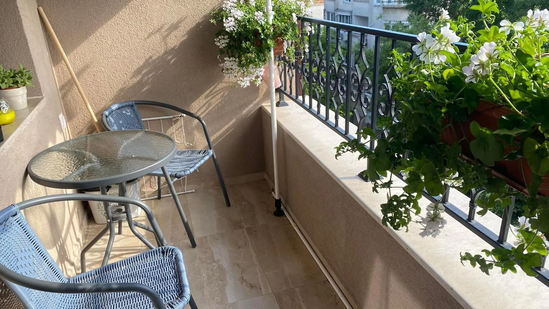 Kashmir Deluxe Apartment With Parking Burgas Bulgaria